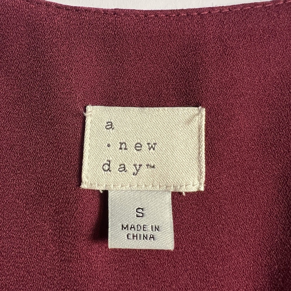 A New Day Women's Maroon Dress Small Long Sleeve V-Neck Knee Length - Picture 4 of 5